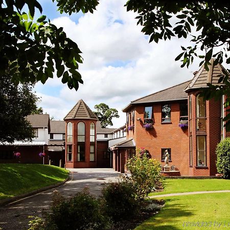 Beaufort Park Hotel Mold Exteriér fotografie