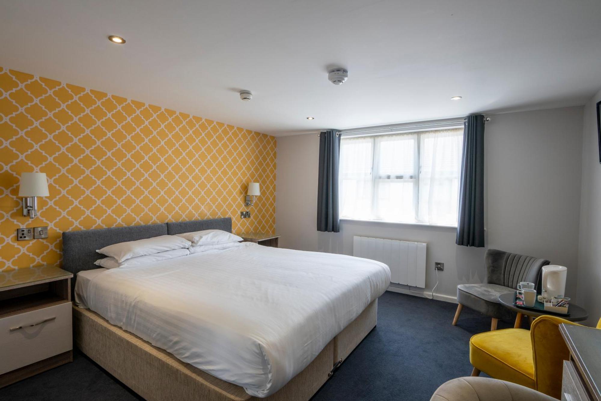 Beaufort Park Hotel Mold Exteriér fotografie